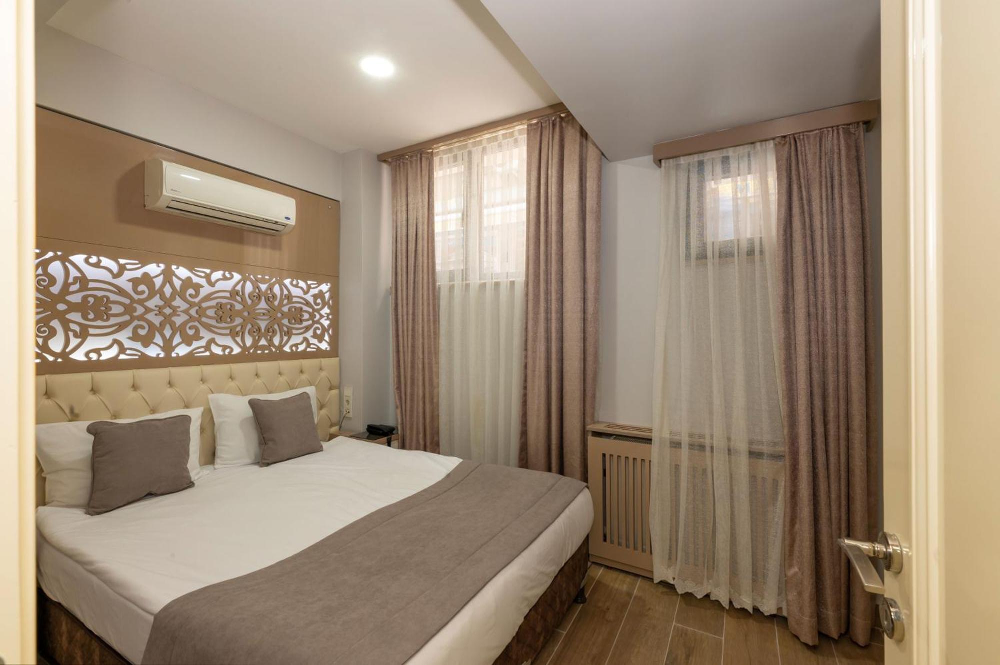 Taksim Peri Suite Istanbul Bagian luar foto